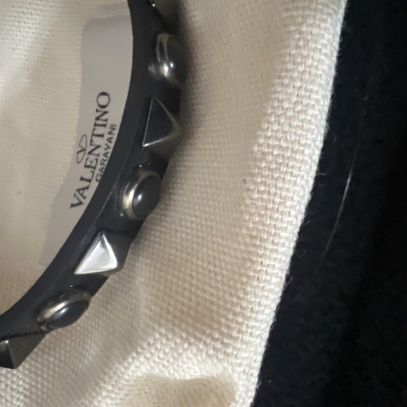 Brand new Valentino bracelet - Picture 4 of 4